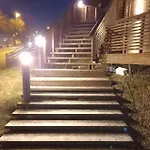 Koselig Og Moderne Leilighet, Meget Sentralt I Med Gratis Parkering! شقة نارفيك