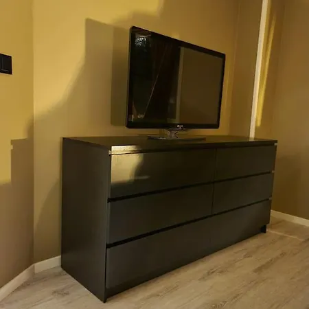 Apartment Koselig Og Moderne Leilighet, Meget Sentralt I Med Gratis Parkering! Narvik