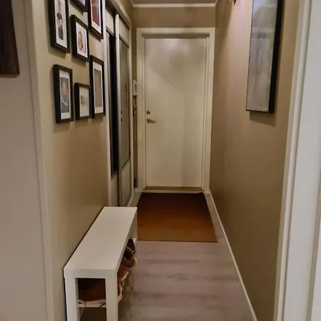 Koselig Og Moderne Leilighet, Meget Sentralt I Med Gratis Parkering! * ナルヴィク