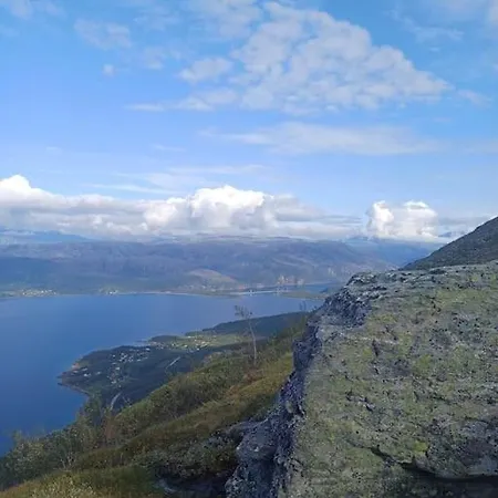 Koselig Og Moderne Leilighet, Meget Sentralt I Med Gratis Parkering! * ナルヴィク