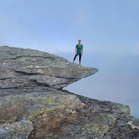 Koselig Og Moderne Leilighet, Meget Sentralt I Med Gratis Parkering! *