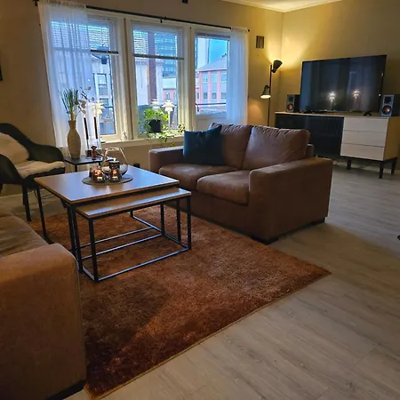 Koselig Og Moderne Leilighet, Meget Sentralt I Med Gratis Parkering! Apartament *