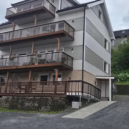 Koselig Og Moderne Leilighet, Meget Sentralt I Med Gratis Parkering! *